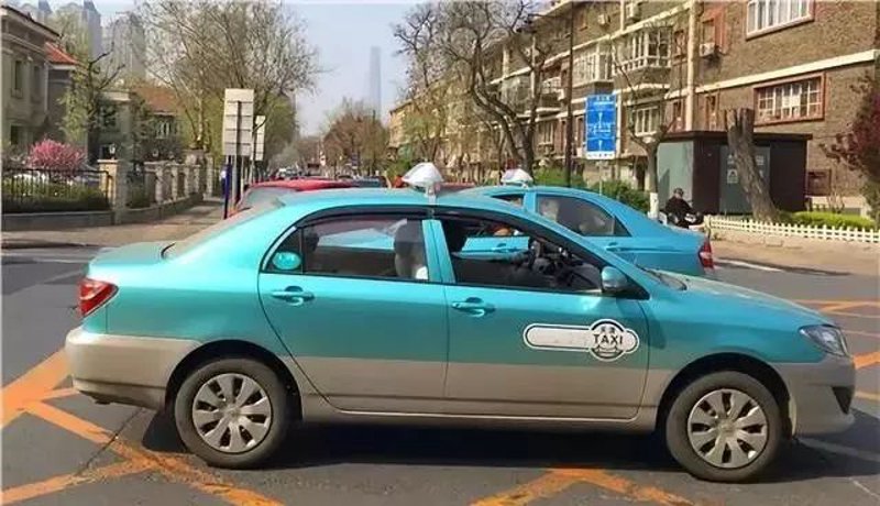 选择出租车运营方式:个体出租车详解